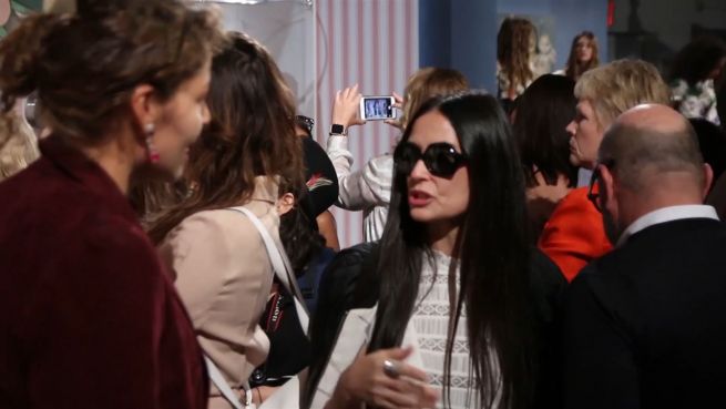 go to New York Fashion Week: Demis Töchter im Rampenlicht